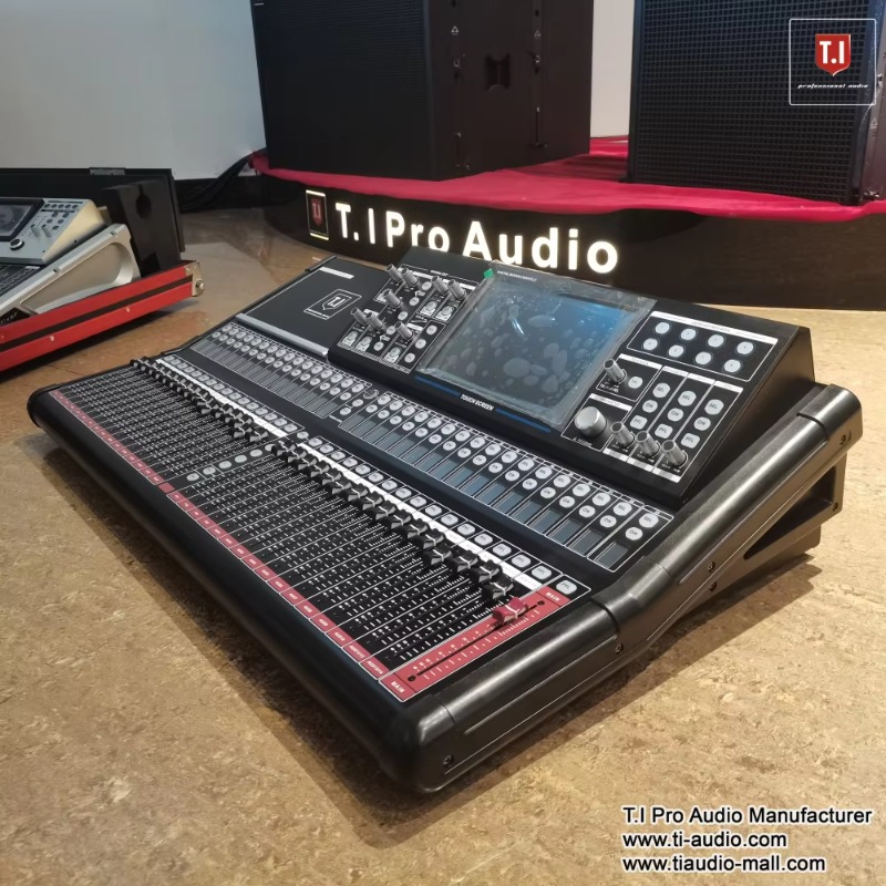 Console Mixer Digitale a 32 Ca - Audio Music Live recensione e prezzo